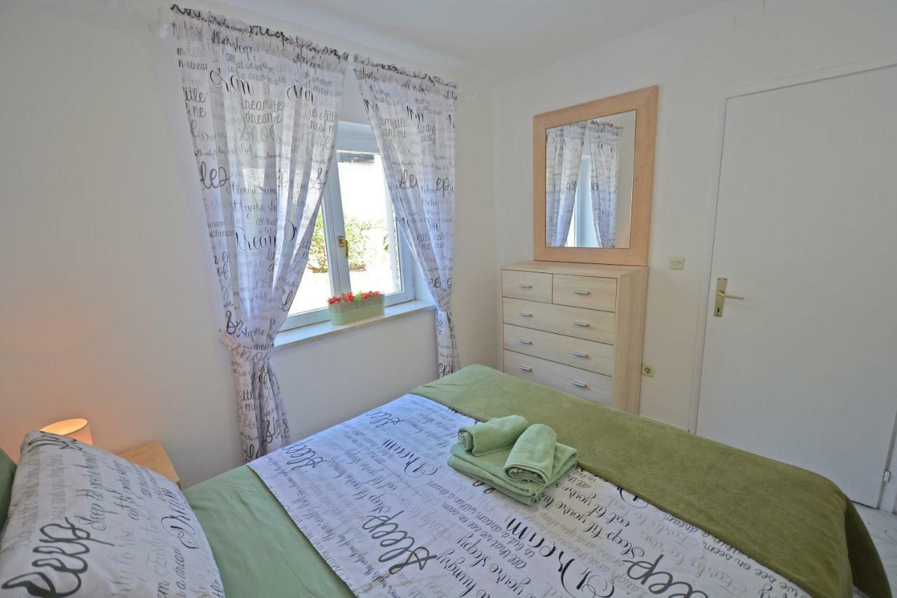 Villa Casablanca Supetar Buitenkant foto