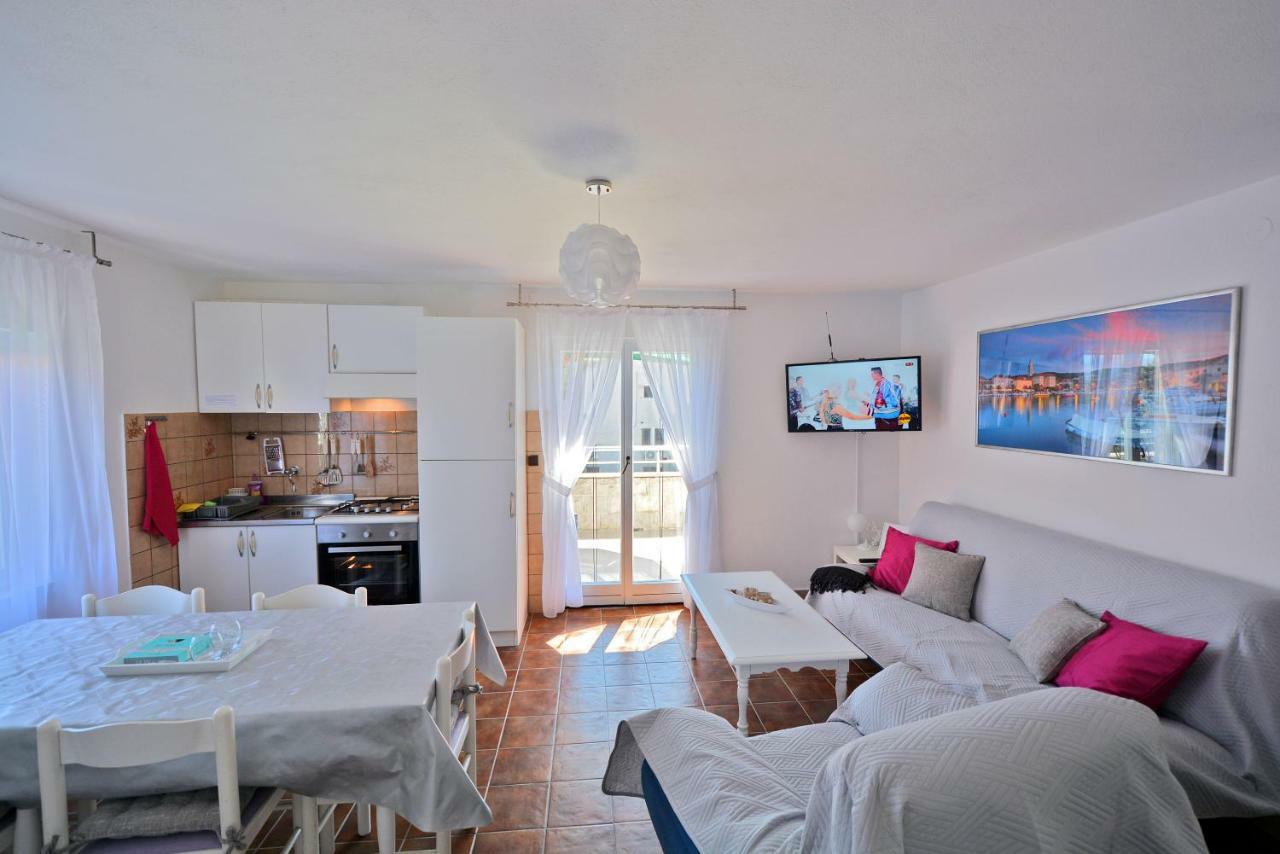 Villa Casablanca Supetar Buitenkant foto