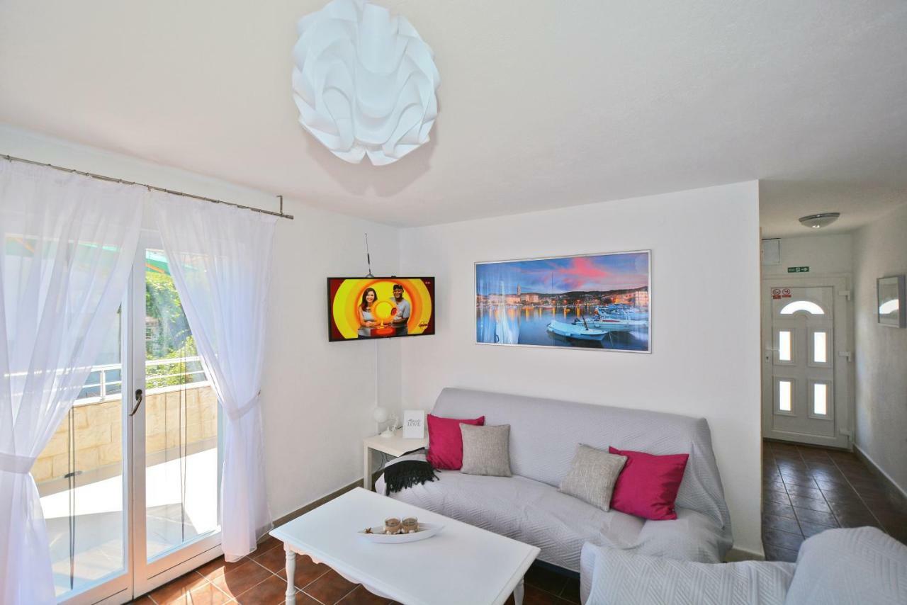 Villa Casablanca Supetar Buitenkant foto