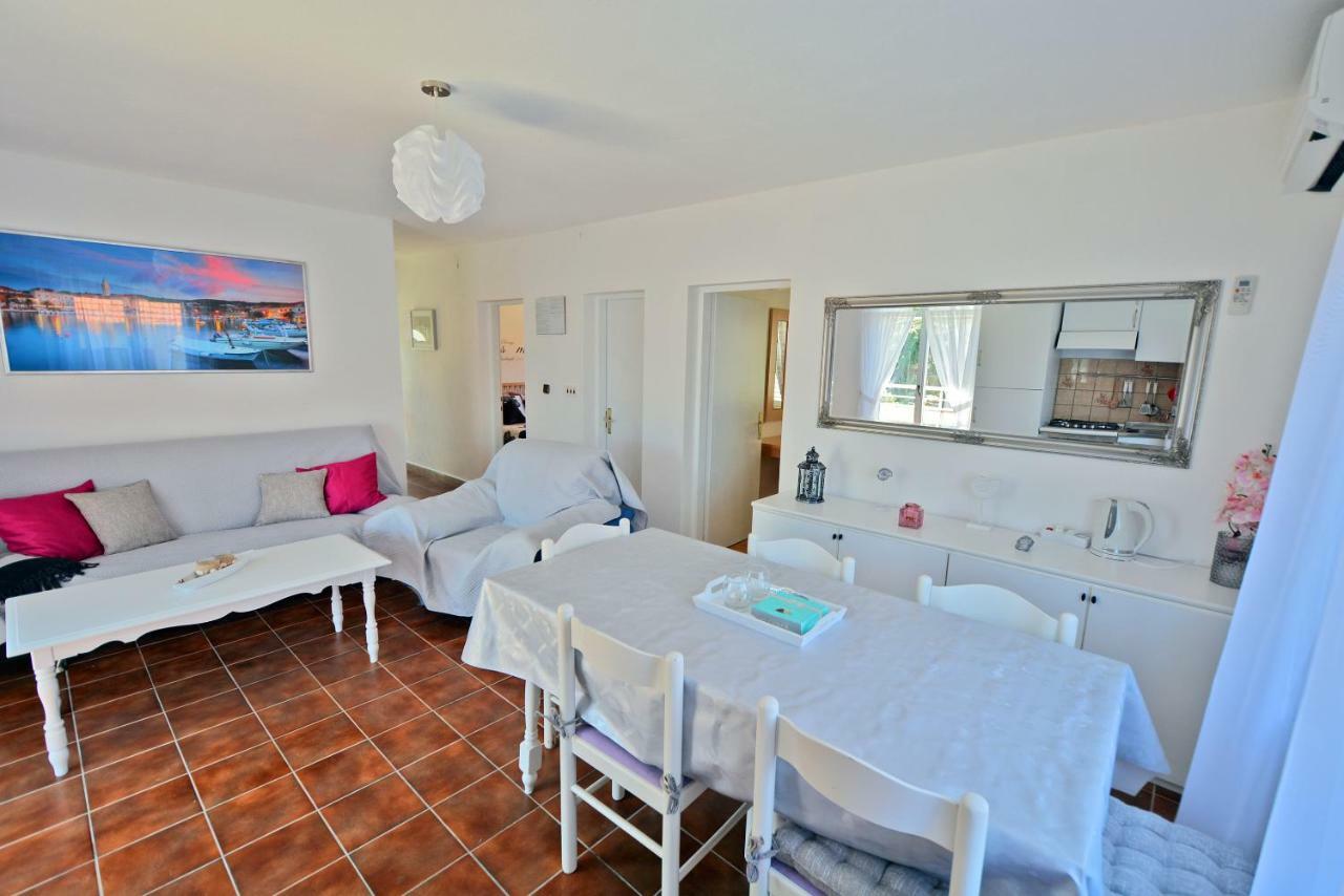 Villa Casablanca Supetar Buitenkant foto