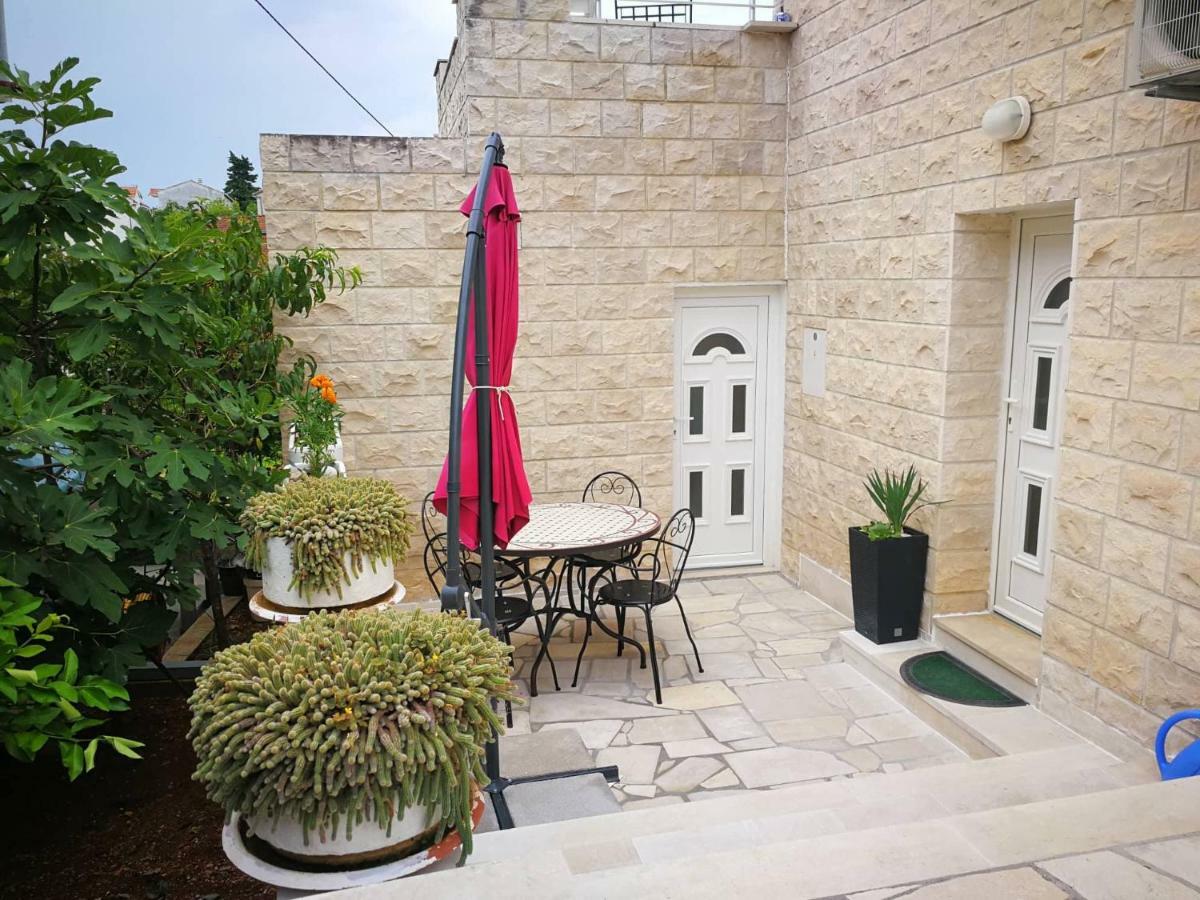 Villa Casablanca Supetar Buitenkant foto